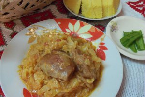 Mancare cu varza si carne
