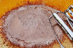 Prajitura cu cacao si branza