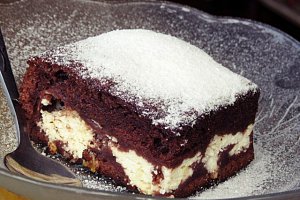 Prajitura cu cacao si branza