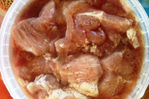 шашлык- frigarui  de porc