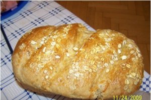 Paine neagra cu seminte