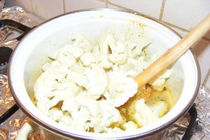 Supa crema de conopida cu curry