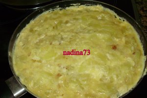Tortilla cu cartofi si ceapa