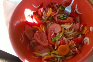 Pastrav cu legume la cuptor