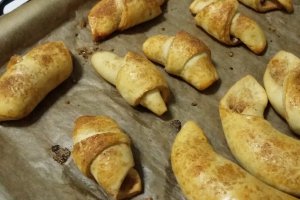 Cornulete cu mere si nuci