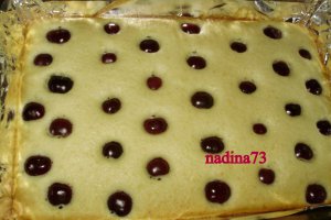 Prajitura cu cirese si budinca