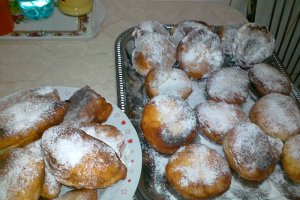 GOGOSI PUFOASE