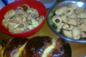 Cornulete cu magiun de prune si nuca
