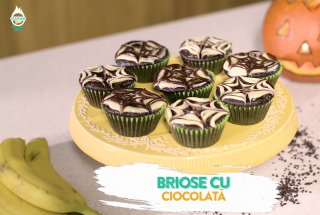 Briose cu ciocolata pentru Halloween