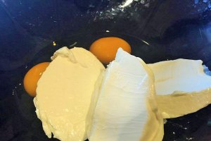 Budinca de fidea cu branza sarata