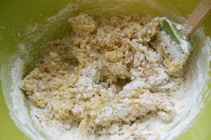 Prajitura cu foi cu nuca si crema de vanilie cu mascarpone