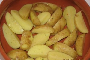 Pulpe de pui cu cartofi noi la cuptor a la Sylvia