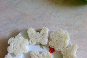 Bruschete floricele/fluturasi si ciupercute cu calamari si ghimbir