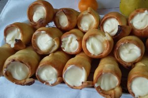 Desert cornete cu crema de vanilie si mascarpone