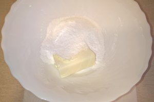 Fursecuri cu ciocolata si nuca de cocos