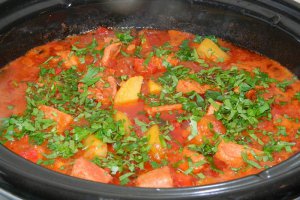 Gulas de porc la slow cooker Crock-Pot 3,5 L