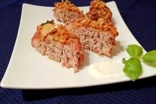 Muschiulet de porc cu sos de soia si crusta de alune