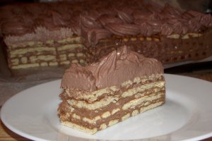 Desert tort de biscuiti cu crema de mascarpone si finetti