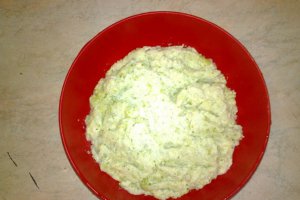 Chiftelute de conopida si broccoli