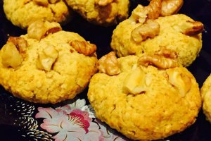 Biscuiti cu unt de cocos si nuci