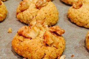 Biscuiti cu unt de cocos si nuci