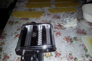 Lasagna cu foi de casa - Reteta savuroasa cu sos ragu