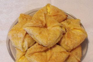 Placintele dulci cu branza de vaci