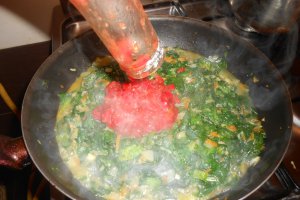 Spanac cu legume la wok