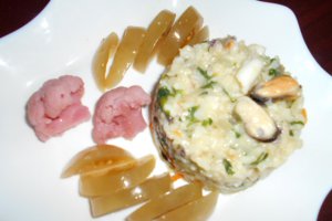 Orez cu legume și fructe de mare