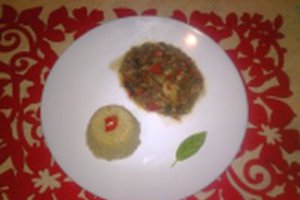 Tocanita de tap cu garnitura de quinoa