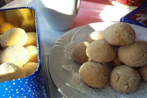 Fursecuri crocante cu unt de arahide