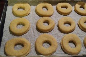 Gogosi glazurate de post, la cuptor