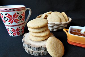 Fursecuri cu gem de caise, de post