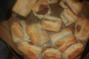 Pachetele cu gem de capsuni si nuca