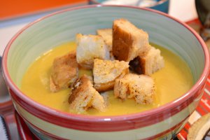 Supa crema de dovleac copt, cu ciuperci de padure