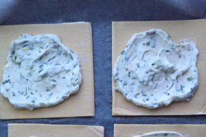 Mini tarte cu Ricotta, rosii si miere
