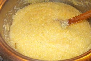 Ciulama de ciuperci cu mamaliguta