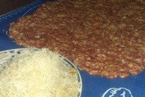 Rulada din carne tocata la cuptor cu pilaf de orez