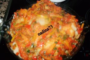 Conopida cu sos de tomate