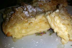 Placinta domneasca cu branza dulce