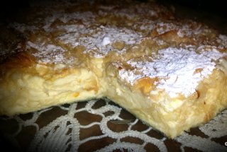 Placinta domneasca cu branza dulce