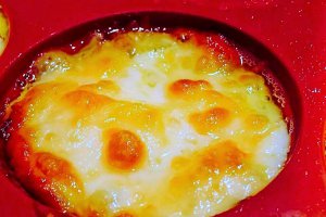 Briose din cartofi si branza in crusta de cascaval