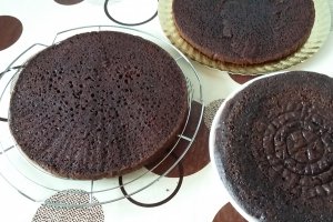 Tort cu crema de vanilie si nuca
