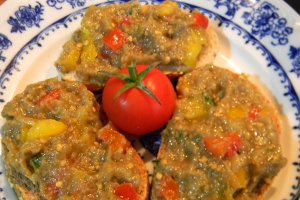 Salata de vinete cu ardei si chimen