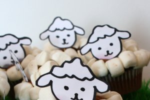 Lamb cupcakes