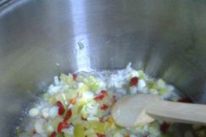 Mancare de fasole verde si tartite de curcan