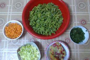 Mancare de fasole verde si tartite de curcan