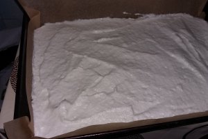 Prajitura cu blat de cocos si crema de mascarpone