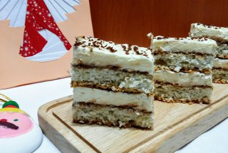 Prajitura cu blat de cocos si crema de mascarpone
