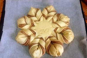Cozonac floare cu nutella